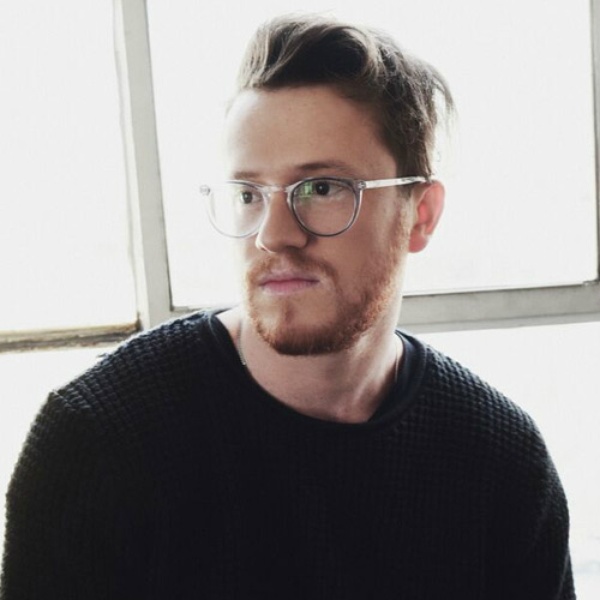 Sam Fischer artist photo