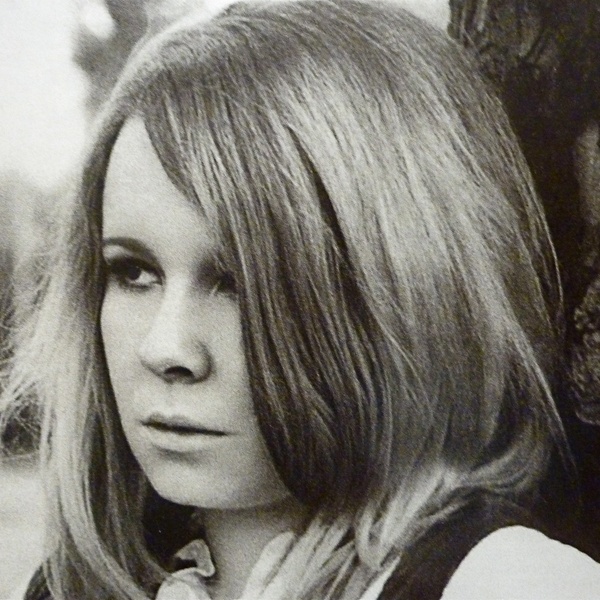 Sandy Denny artist photo
