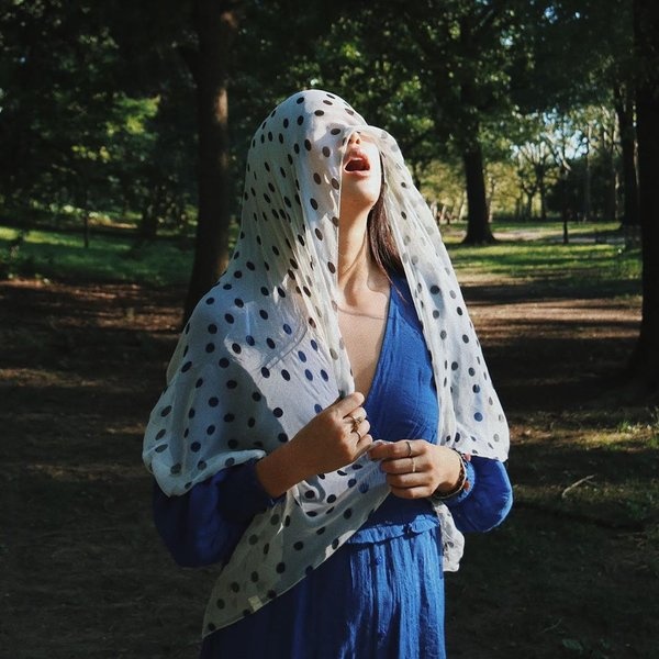 Sarah Kinsley artist photo