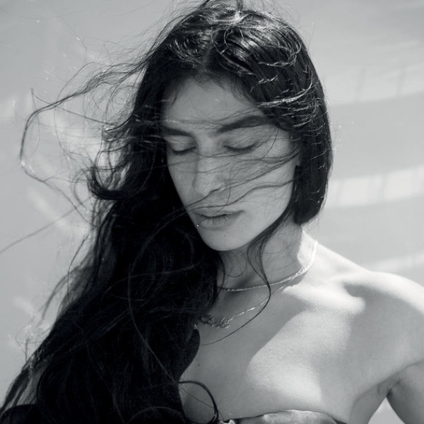 Sevdaliza artist photo