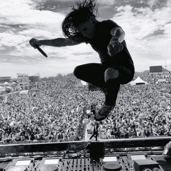 Skrillex artist photo