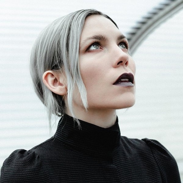 Skylar Grey artist photo