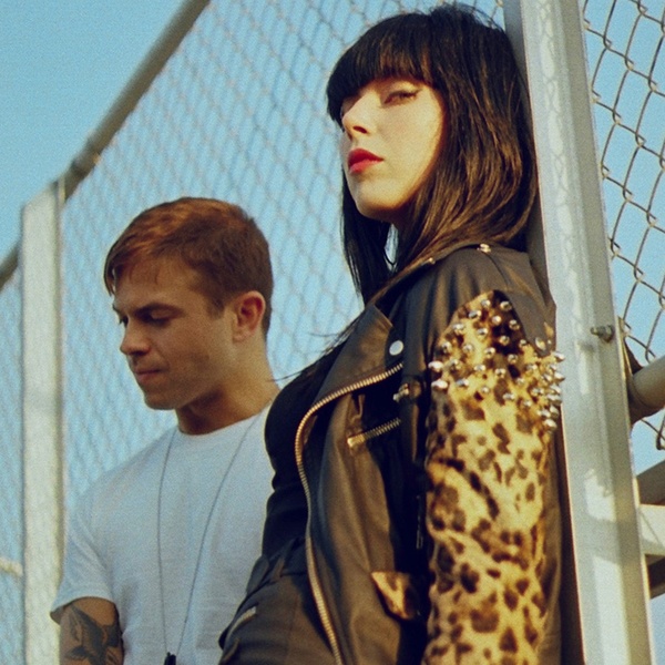 Sleigh Bells artist photo