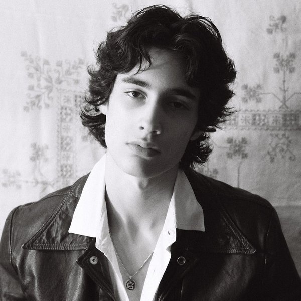 Sombr artist photo