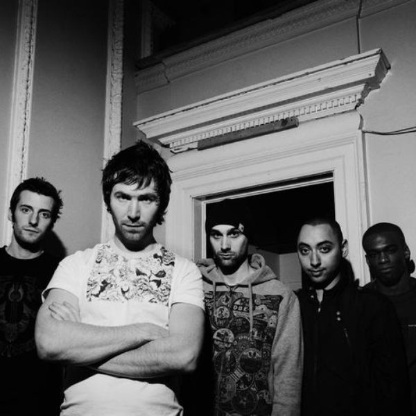 Stateless artist photo
