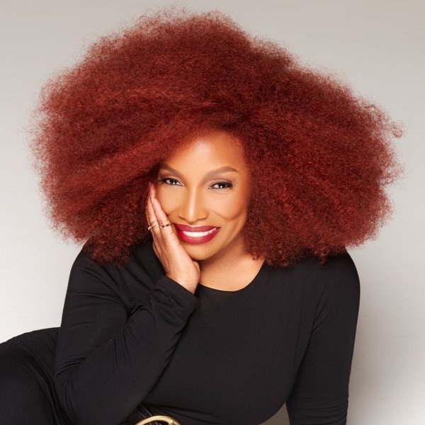 Stephanie Mills artist photo