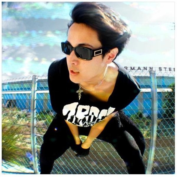 Sugs artist photo