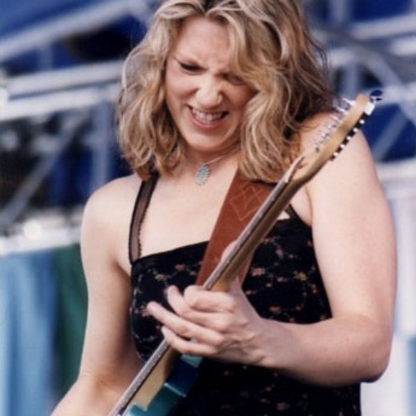 Susan Tedeschi artist photo