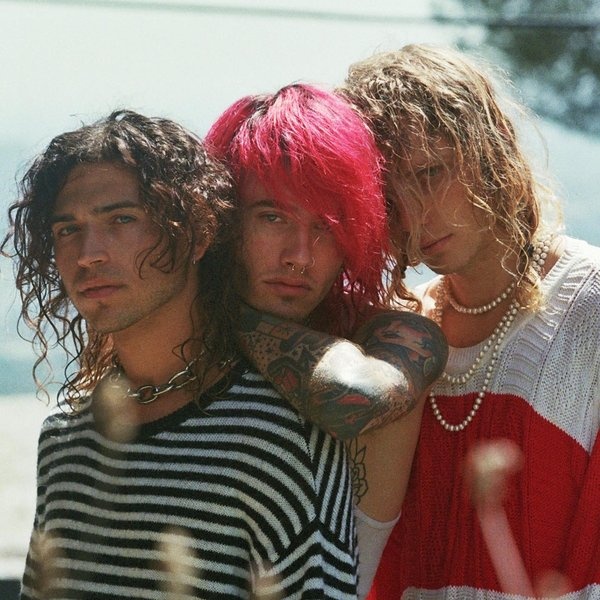 Beauty School Dropout artist photo
