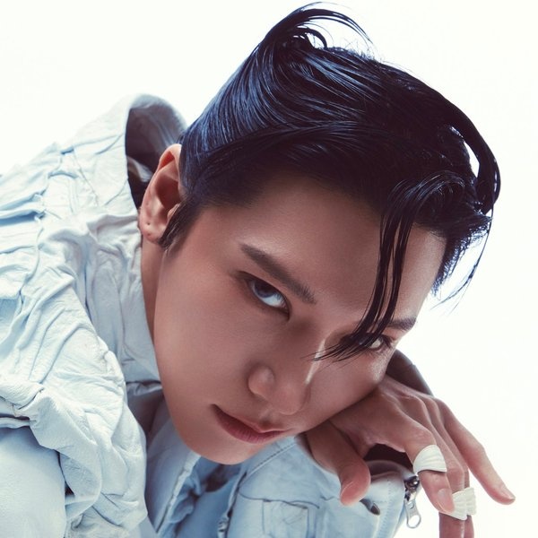 Ten artist photo