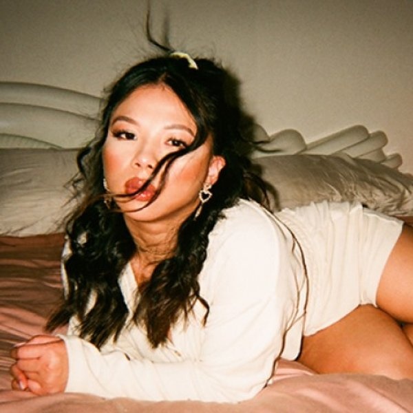 Thuy artist photo