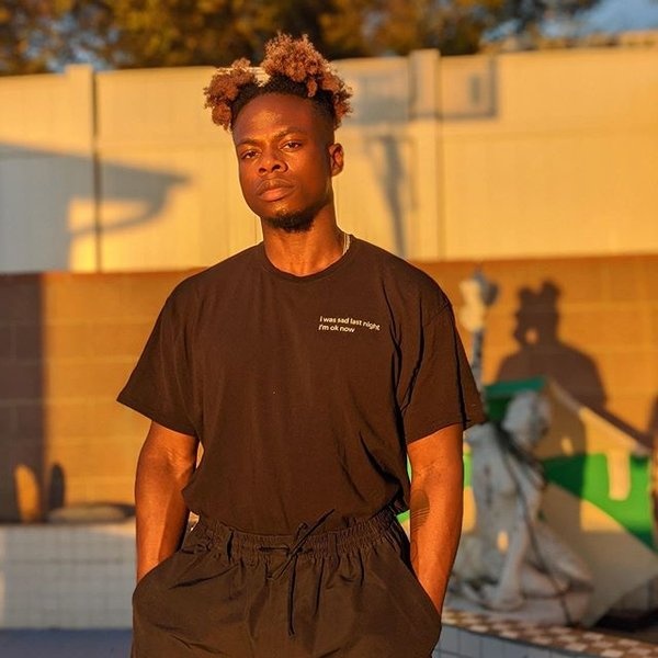 Tobi Lou artist photo