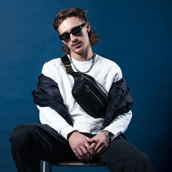Tom Santa artist photo
