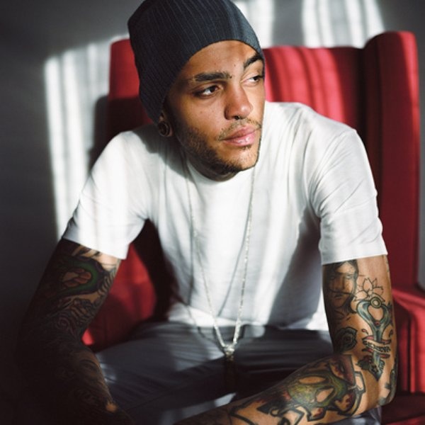 Travie McCoy artist photo