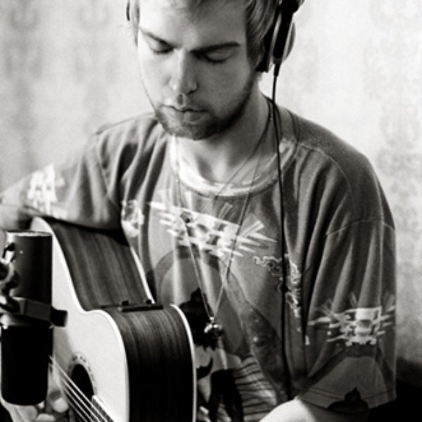 Trevor Hall artist photo