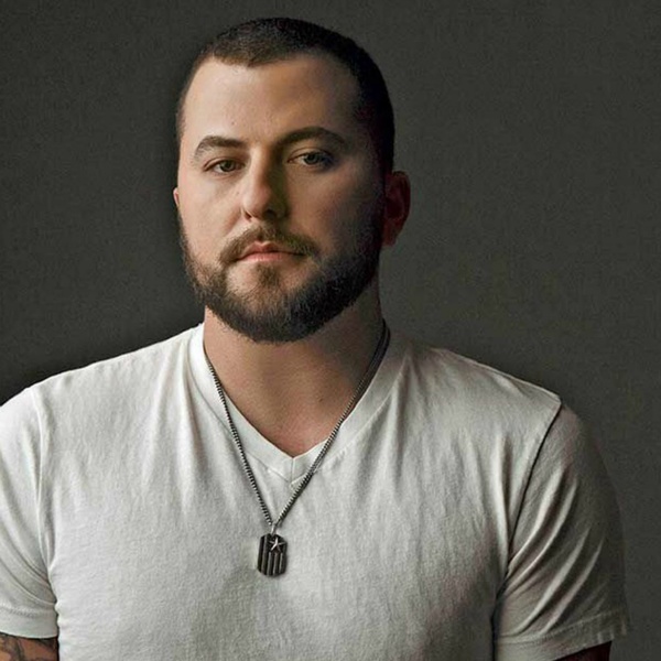 Tyler Farr artist photo