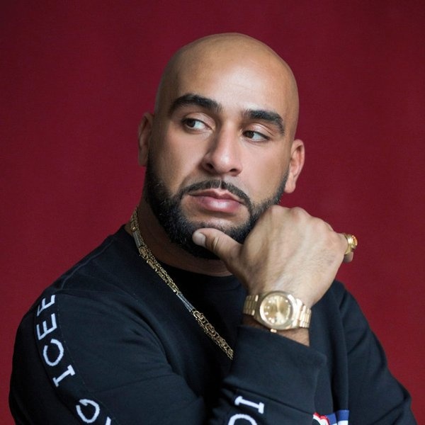 Veysel artist photo