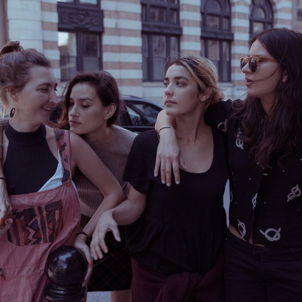 Warpaint artist photo
