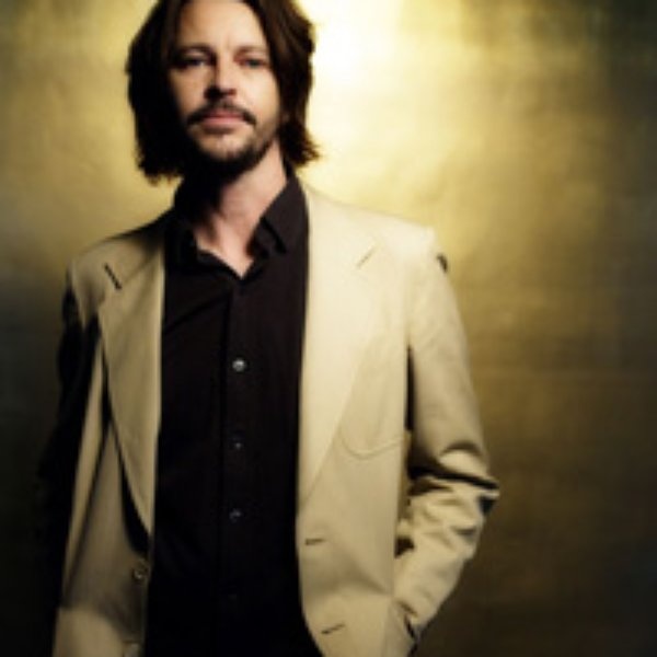 Bernard Fanning artist photo