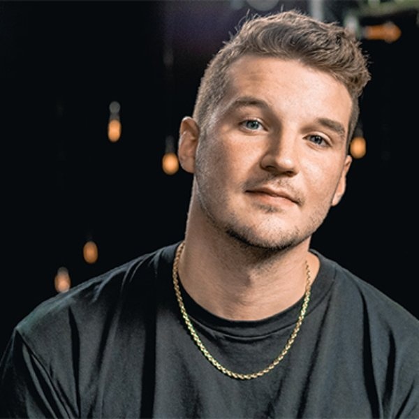 Witt Lowry artist photo