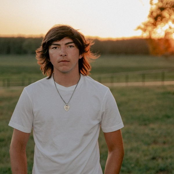 Wyatt Flores artist photo