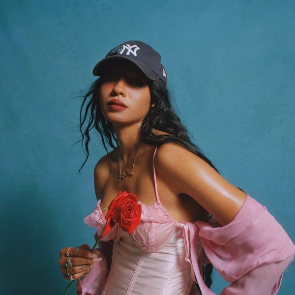 Wynter Gordon artist photo