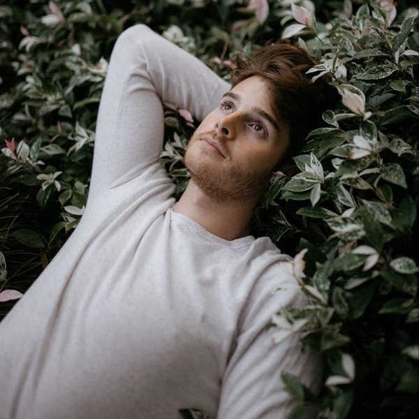 Yoste artist photo