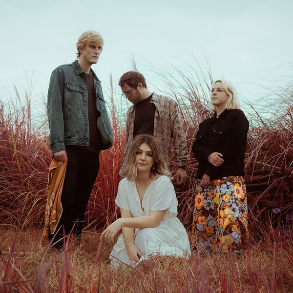 Yumi Zouma artist photo