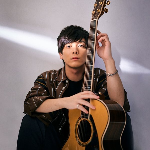 Yuuri artist photo