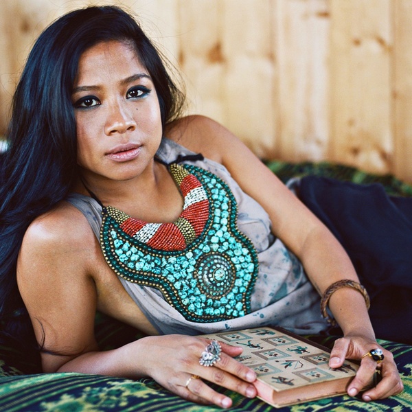 Zee Avi artist photo