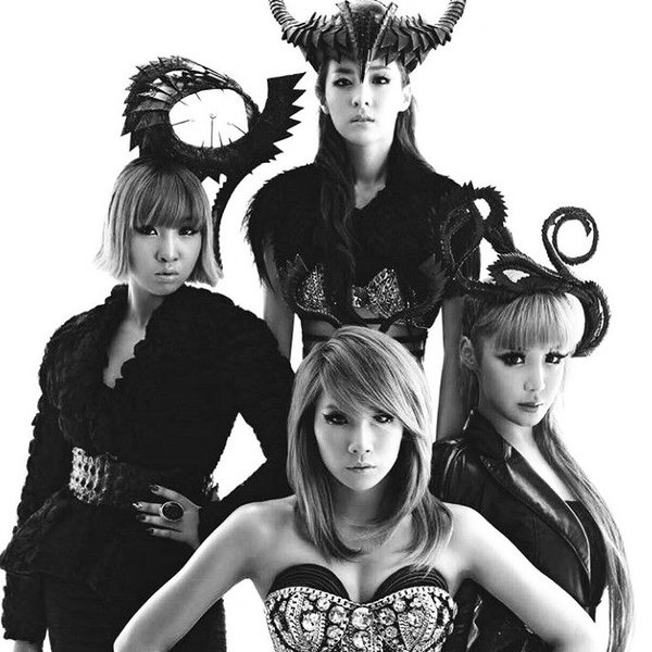 2NE1 artist photo