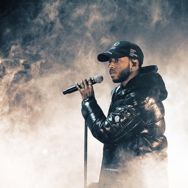 6LACK artist photo