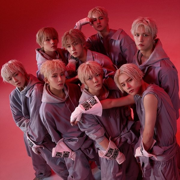 8TURN artist photo