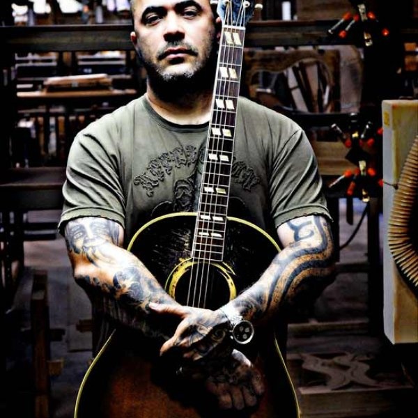 Aaron Lewis artist photo