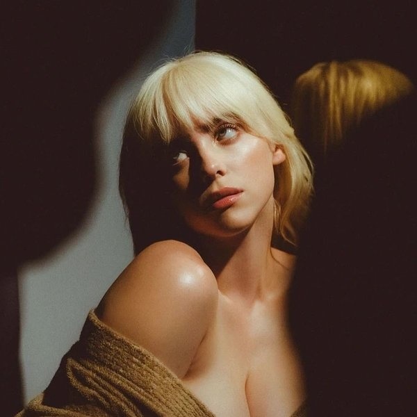 Billie Eilish artist photo