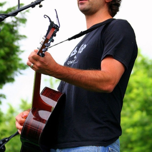Aaron Shust artist photo