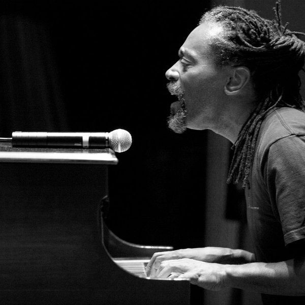 Bobby McFerrin artist photo