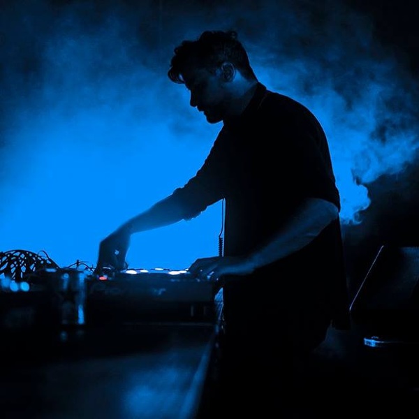 Bonobo artist photo