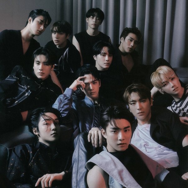 THE BOYZ artist photo