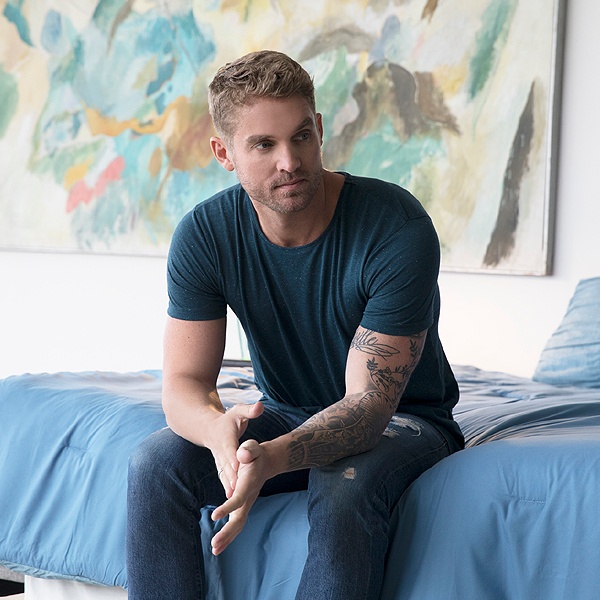 Brett Young artist photo