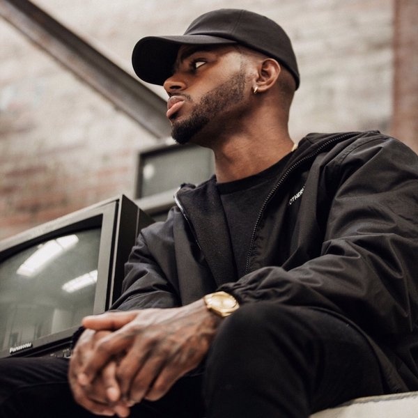 Bryson Tiller artist photo