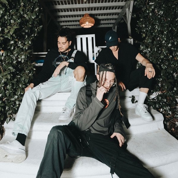 Chase Atlantic artist photo