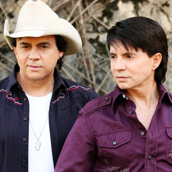 Chitãozinho & Xororó artist photo