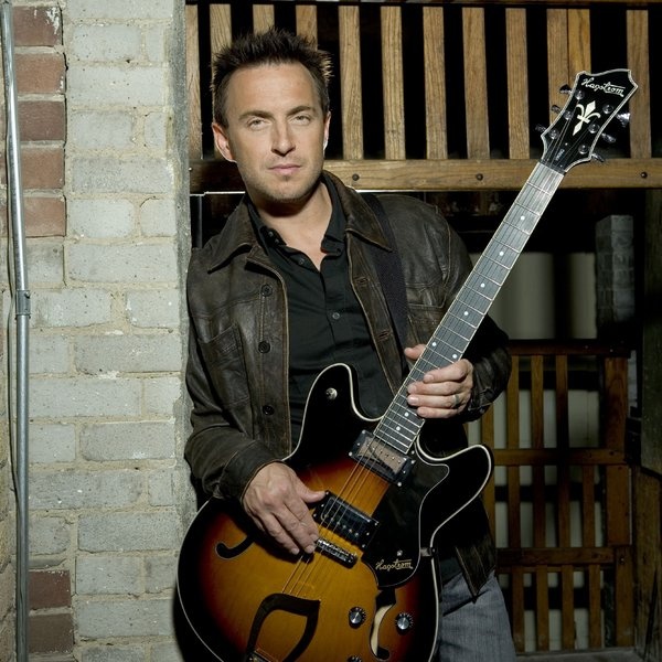 Colin James artist photo