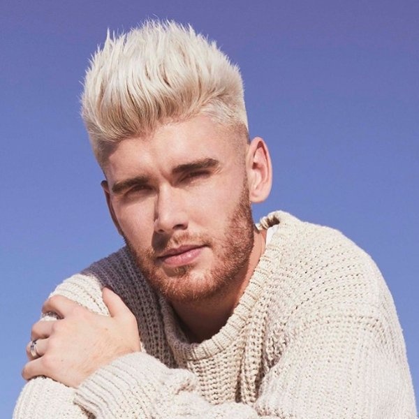 Colton Dixon artist photo