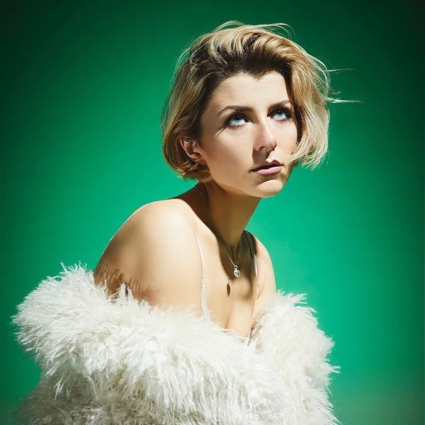 Cornelia Jakobs artist photo