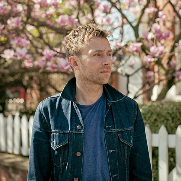 Damon Albarn artist photo
