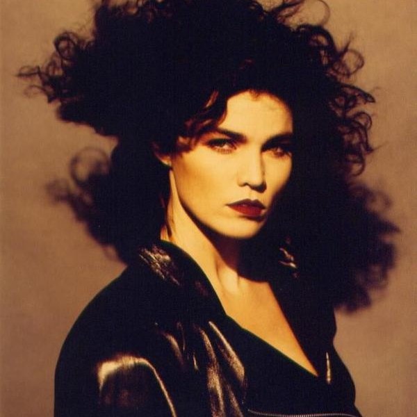 Alannah Myles artist photo
