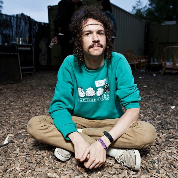 Darwin Deez artist photo