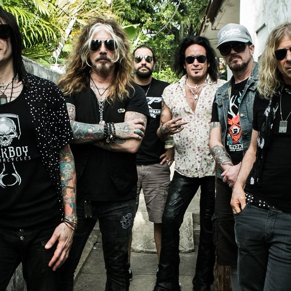 The Dead Daisies artist photo